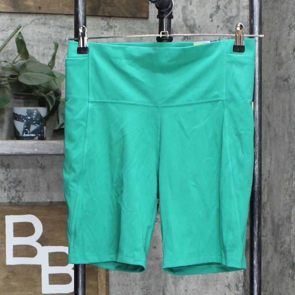 NWT All In Motion Women's Brushed Sculpt Bike Shorts L Vibrant Green - Picture 2 of 6